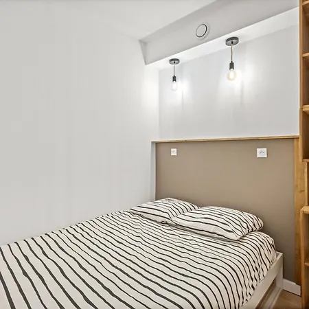 Renovated 2 With Swimming Pool 4 People Appartamento